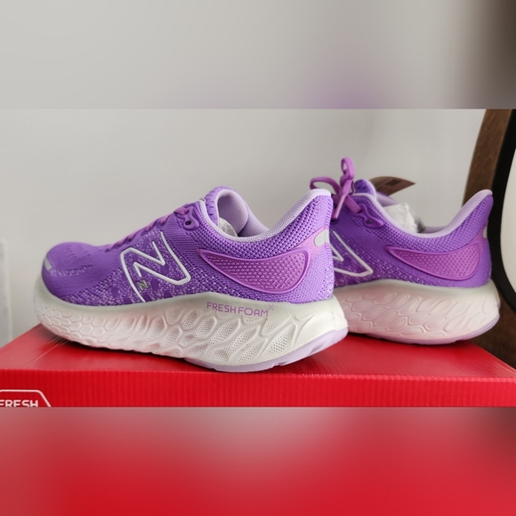 Brand New In Box New Balance Fresh Foam X 1080v12 in size Women's 8 - Picture 3 of 6